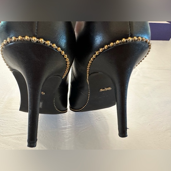 Coach Waverly Black Heels - Picture 6 of 6